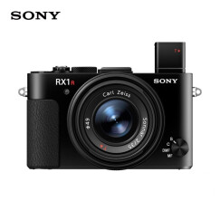 索尼（SONY）DSC-RX1RM2 黑卡数码相机 全画幅 约4240万有效像素（蔡司35mm F2广角 WIFI/NFC）