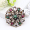 Vintage Turkish Women Resin Round Flower Brooch Pins Antique Gold Color Hollow Corsage Jewelry Graceful Lines India Ethnic Pin