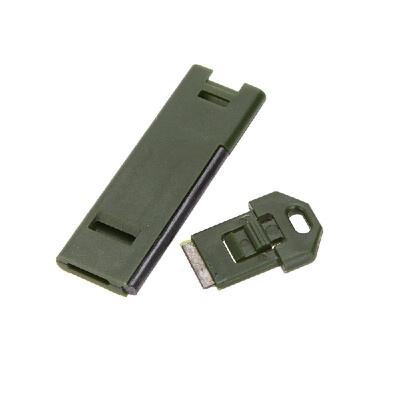 Outdoor Portable Water Resistant Travel Survival Whistle Emergency Magnesium Stone Flint Fire Starter Lighter Maker Kit
Outdoor Portable Water Resistant Travel Survival Whistle Emergency Magnesium Stone Flint Fire Starter Lighter Maker Kit