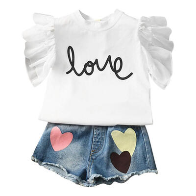 2017 Autumn Collocation Childrens Clothing Girl Love Letter Short Sleeve T-shirts Heart Mini Shorts Clothes for Girls
2017 Autumn Collocation Childrens Clothing Girl Love Letter Short Sleeve T-shirts Heart Mini Shorts Clothes for Girls