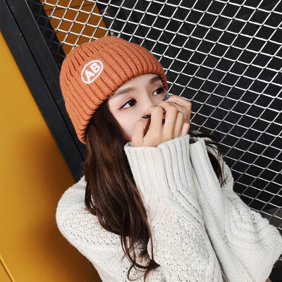 Peipai Korean version fashion 100 letter embroidered knitting hat outdoor street brand warm cover cap wool hat
Peipai Korean version fashion 100 letter embroidered knitting hat outdoor street brand warm cover cap wool hat