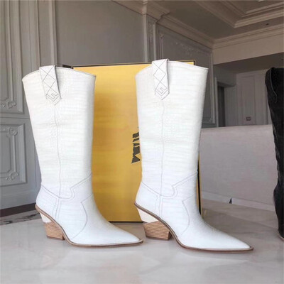 Pointed Toe Fashion Designer Strange High Heels Real Leather Women Shoes 2018 New Autumn Winter Boots Runways Long Woman Boots
Pointed Toe Fashion Designer Strange High Heels Real Leather Women Shoes 2018 New Autumn Winter Boots Runways Long Woman Boots