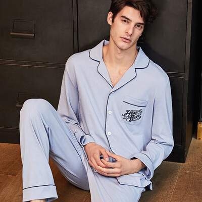 Netease carefully selected pajamas mens home service cotton mens long sleeves can be worn outside cardigan cotton pajamas mens suit mens combed cotton knit embroidery home service shirt pants gray blue M
Netease carefully selected pajamas mens home service cotton mens long sleeves can be worn outside cardigan cotton pajamas mens suit mens combed cotton knit embroidery home service shirt pants gray blue M