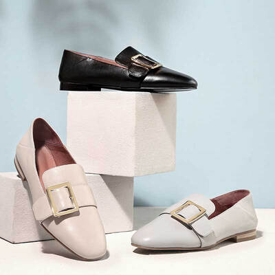 Beijing Tokyo single shoes women casual loafers women two wear stepping a pedal flat with round head buckle leather apricot color 35
Beijing Tokyo single shoes women casual loafers women two wear stepping a pedal flat with round head buckle leather apricot color 35