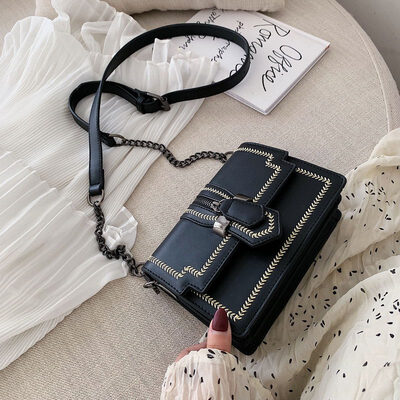 Summer bag handbags new 2019 summer small fresh Korean version of the wild shoulder fashion chain slung small square bag
Summer bag handbags new 2019 summer small fresh Korean version of the wild shoulder fashion chain slung small square bag