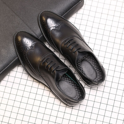 Autumn mens shoes Korean version of the trend Bullock carved pointed casual shoes business shoes
Autumn mens shoes Korean version of the trend Bullock carved pointed casual shoes business shoes