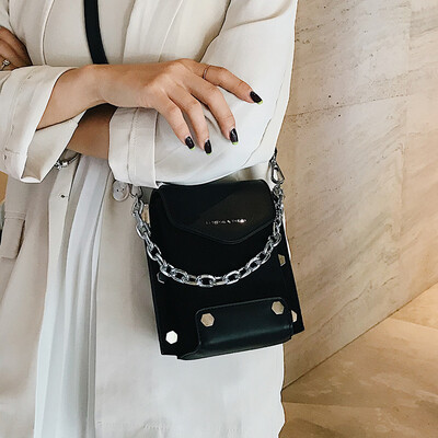 Ins super fire on the new small bag female 2019 new Korean version of the tide wild single shoulder bucket bag matte texture Messenger
Ins super fire on the new small bag female 2019 new Korean version of the tide wild single shoulder bucket bag matte texture Messenger