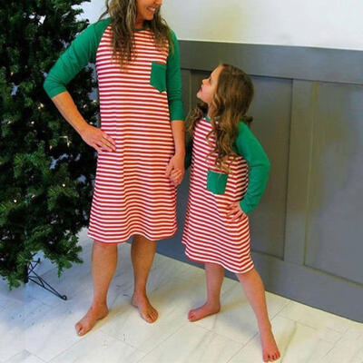 Hot Mother Daughter Matching Clothes Long Top Dress Mom Kid Parent Dress Outfits Set
Hot Mother Daughter Matching Clothes Long Top Dress Mom Kid Parent Dress Outfits Set