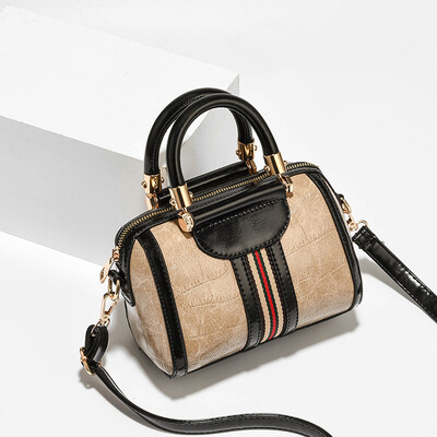 Bag female 2019 Boston spring&summer models Korean fashion ladies wild Messenger bag shoulder bag a generation
Bag female 2019 Boston spring&summer models Korean fashion ladies wild Messenger bag shoulder bag a generation