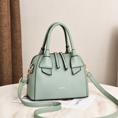 2019 summer new bag female European&American big bag PU leather fashion handbags Messenger shoulder bag
2019 summer new bag female European&American big bag PU leather fashion handbags Messenger shoulder bag