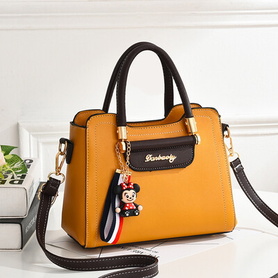 Womens summer fashion handbags Korean version of Joker casual ins simple shoulder Messenger bag
Womens summer fashion handbags Korean version of Joker casual ins simple shoulder Messenger bag
