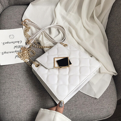 Chic casual temperament Sen wild Messenger bag 2019 new Korean fashion simple rhombic chain shoulder bag
Chic casual temperament Sen wild Messenger bag 2019 new Korean fashion simple rhombic chain shoulder bag