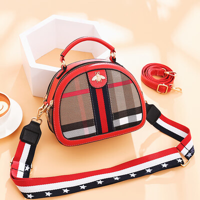 Simple small bag female 2019 new cool Korean version of the wild Messenger bag saddle bag fashion shoulder bag handbag
Simple small bag female 2019 new cool Korean version of the wild Messenger bag saddle bag fashion shoulder bag handbag