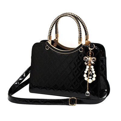 Women Beading Shoulder Bag Female PU Leather Handbag Office Ladies Elegant Messenger Bag High Quality Stereotypes Bags Tote
Women Beading Shoulder Bag Female PU Leather Handbag Office Ladies Elegant Messenger Bag High Quality Stereotypes Bags Tote