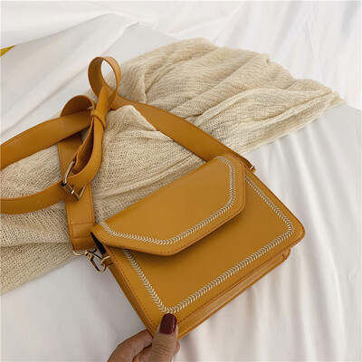 Bag female Korean version of the wild retro embroidery line shoulder bag Messenger bag fashion simple small square bag
Bag female Korean version of the wild retro embroidery line shoulder bag Messenger bag fashion simple small square bag