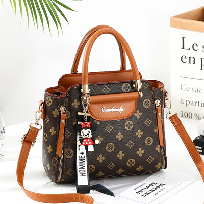 Summer on the new bag womens bag tide Korean shoulder bag messenger bag fashion ladies Joker handbag
Summer on the new bag womens bag tide Korean shoulder bag messenger bag fashion ladies Joker handbag