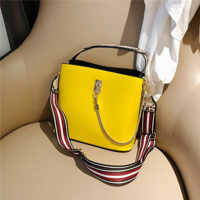 Tailored Women Bag Broadband Personality Messenger Bag Fashion Large Capacity Handbag
Tailored Women Bag Broadband Personality Messenger Bag Fashion Large Capacity Handbag