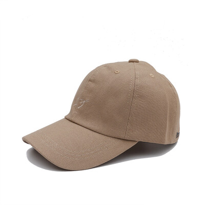 Hat lady Korean version of summer sun hat simple embroidered baseball cap outdoor leisure sports with a cap-and-tongue tide
Hat lady Korean version of summer sun hat simple embroidered baseball cap outdoor leisure sports with a cap-and-tongue tide