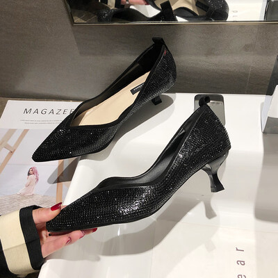 Summer-style Baitao small fresh red French fairy high-heeled shoes women with thin-heeled pointed net red sexy wedding shoes
Summer-style Baitao small fresh red French fairy high-heeled shoes women with thin-heeled pointed net red sexy wedding shoes