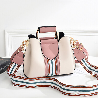 Baggage ladies in summer new small bags inclined to carry texture oceanic atmosphere one-shoulder bags simple wing bags
Baggage ladies in summer new small bags inclined to carry texture oceanic atmosphere one-shoulder bags simple wing bags