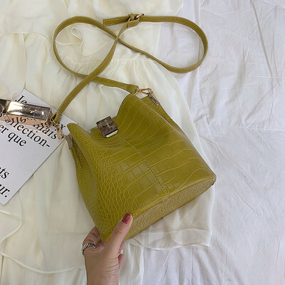 Textured splicing small bag high-level feeling womens bag new 2019 fashionable&fashionable bucket bag single-shoulder obl
Textured splicing small bag high-level feeling womens bag new 2019 fashionable&fashionable bucket bag single-shoulder obl