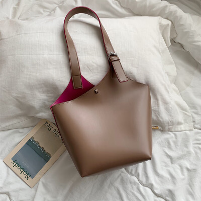 Net Red 2019 with the Korean version of a large capacity package one - shoulder shopping bag bucket bag bag
Net Red 2019 with the Korean version of a large capacity package one - shoulder shopping bag bucket bag bag