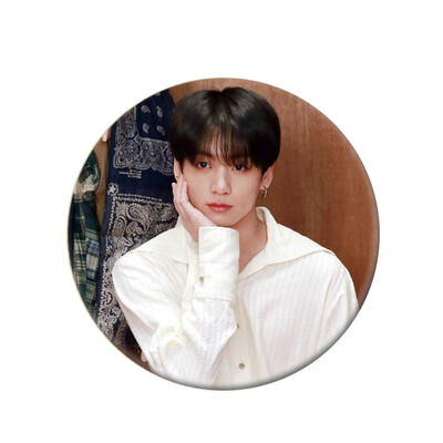 KPOP BTS Bangtan Boys New Album Round Tinplate Badge Cute Cartoon Brooch Bag Pendant Boys Girls Accessories Hot Gift for Fans
KPOP BTS Bangtan Boys New Album Round Tinplate Badge Cute Cartoon Brooch Bag Pendant Boys Girls Accessories Hot Gift for Fans