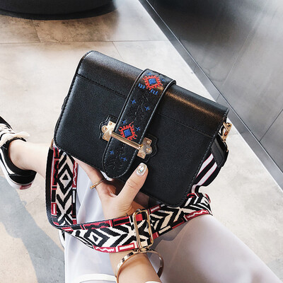 Advanced sense bag foreign air female bag new 2019 texture Messenger bag female wild ins fashion embroidery small square bag
Advanced sense bag foreign air female bag new 2019 texture Messenger bag female wild ins fashion embroidery small square bag