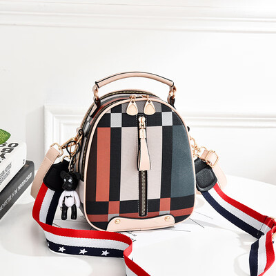 Summer broadband oblique Bag girl student Korean version Baitao Lady Bag Fashion single shoulder bag
Summer broadband oblique Bag girl student Korean version Baitao Lady Bag Fashion single shoulder bag