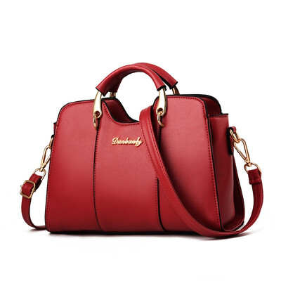 Korean fashion lady handbag Baitao lady one shoulder inclined bag middle-aged mother bag
Korean fashion lady handbag Baitao lady one shoulder inclined bag middle-aged mother bag