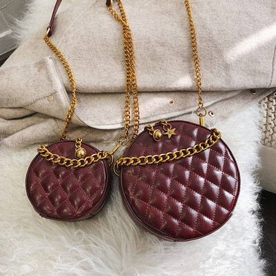 Qiao Bani 2019 new Korean chic fashion five-star chain trend size single shoulder diagonal round handbag
Qiao Bani 2019 new Korean chic fashion five-star chain trend size single shoulder diagonal round handbag
