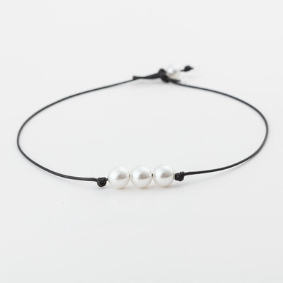 New Fashion Necklace Knot Imitation Pearl Necklace Leather Cord Necklace Jewelry Selling Womens Wholesale Choker 2019
New Fashion Necklace Knot Imitation Pearl Necklace Leather Cord Necklace Jewelry Selling Womens Wholesale Choker 2019