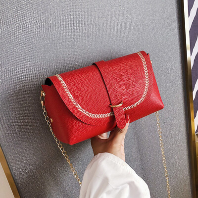 Fashion simple sewing thread chain shoulder bag female 2019 new casual wild temperament belt decorative Messenger bag
Fashion simple sewing thread chain shoulder bag female 2019 new casual wild temperament belt decorative Messenger bag