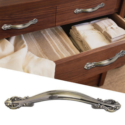 Greensen European Vintage Cabinet Drawer Handle Zinc Alloy Wardrobe Cupboard Pull Handle 2902
Greensen European Vintage Cabinet Drawer Handle Zinc Alloy Wardrobe Cupboard Pull Handle 2902