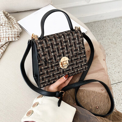 Tailored Women Bag Fashion Wild Portable Small Square Bag Casual Shoulder Messenger Bag
Tailored Women Bag Fashion Wild Portable Small Square Bag Casual Shoulder Messenger Bag