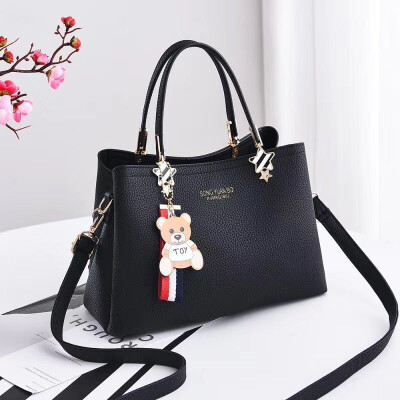Spring&summer ladies bag female new versatile portable fashion ladies shoulder Messenger bag Korean version of the tide
Spring&summer ladies bag female new versatile portable fashion ladies shoulder Messenger bag Korean version of the tide
