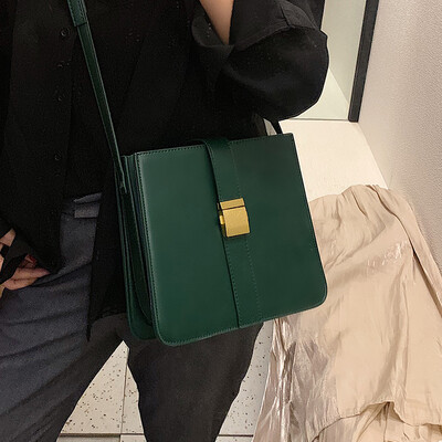 Bag female 2019 new Korean version of the ladies briefcase OL professional commuter simple fashion shoulder slung big bag
Bag female 2019 new Korean version of the ladies briefcase OL professional commuter simple fashion shoulder slung big bag
