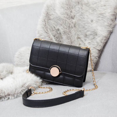 Summer small lady bag 2019 line Korean version of 100-band single-shoulder slanting fashion chain small square bag
Summer small lady bag 2019 line Korean version of 100-band single-shoulder slanting fashion chain small square bag
