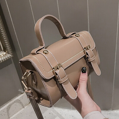 Tailored Fashion Lady Retro Thick Line Belt Solid Color Wild Shoulder Bag Messenger Bag
Tailored Fashion Lady Retro Thick Line Belt Solid Color Wild Shoulder Bag Messenger Bag