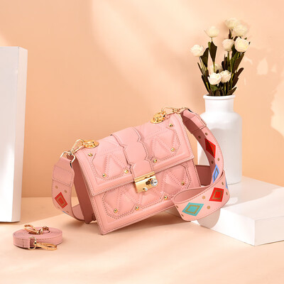 Summer womens new fashion Korean version of the fashion 100 lap women one shoulder oblique satchel ins summe
Summer womens new fashion Korean version of the fashion 100 lap women one shoulder oblique satchel ins summe