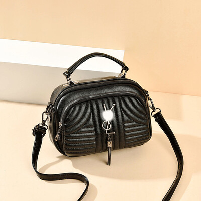 Simple small bag female 2019 spring&summer new trend Korean version of the wild Messenger bag fashion shoulder bag handbag
Simple small bag female 2019 spring&summer new trend Korean version of the wild Messenger bag fashion shoulder bag handbag