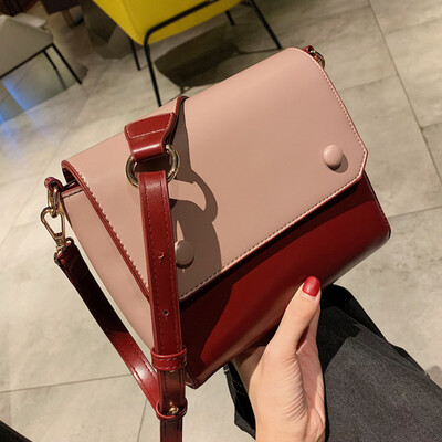 Women 2019 Spring&Summer New solid Color Leisure Xiaofangbao Port style simple splicing pu single shoulder oblique bag Tide
Women 2019 Spring&Summer New solid Color Leisure Xiaofangbao Port style simple splicing pu single shoulder oblique bag Tide