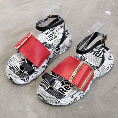 Sandals female fairy wind summer students Joker ins tide fashion thick bottom increased gladiator sandals
Sandals female fairy wind summer students Joker ins tide fashion thick bottom increased gladiator sandals