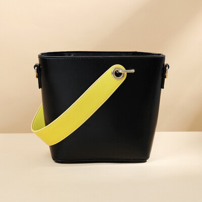 Fashion handbag 2019 spring new cool simple shoulder bag casual handbag retro diagonal package
Fashion handbag 2019 spring new cool simple shoulder bag casual handbag retro diagonal package