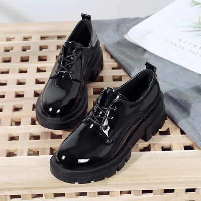 Black small leather shoes 2019 spring thick heel British wind single shoes tie lacquer skin bright skin round head muffin shoes
Black small leather shoes 2019 spring thick heel British wind single shoes tie lacquer skin bright skin round head muffin shoes