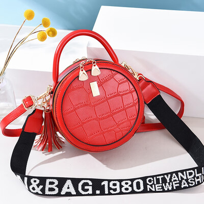 Summer on the new ladies fashion trend simple shoulder Messenger bag ins super fire small round bag
Summer on the new ladies fashion trend simple shoulder Messenger bag ins super fire small round bag