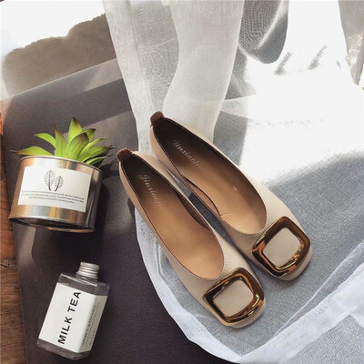 Net Red Rough-heeled Single Shoes Female Summer Style Night Wind Gentle Baitao Fairy Wind Retro Style Button Shallow Grandma Shoes
Net Red Rough-heeled Single Shoes Female Summer Style Night Wind Gentle Baitao Fairy Wind Retro Style Button Shallow Grandma Shoes