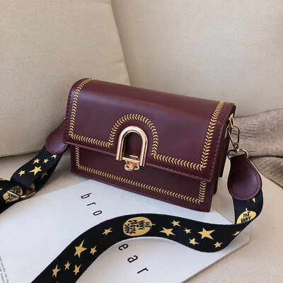 Qiao Bani 2019 new Korean chic fashion embroidery contrast color ribbon small square bag trend shoulder diagonal female bag
Qiao Bani 2019 new Korean chic fashion embroidery contrast color ribbon small square bag trend shoulder diagonal female bag