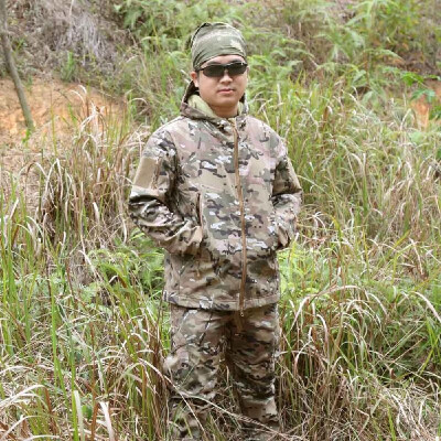 Combat Outdoors Jacket Men Sport Water-resistant Hunting Clothes Windproof Jacket for Autumn & Winter
Combat Outdoors Jacket Men Sport Water-resistant Hunting Clothes Windproof Jacket for Autumn & Winter