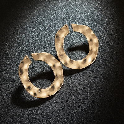 Olaru Trendy Irregular Circle Stud Earrings For Woman girls Gold Sliver Color Statement Female Punk Ethnic Jewelry Female New
Olaru Trendy Irregular Circle Stud Earrings For Woman girls Gold Sliver Color Statement Female Punk Ethnic Jewelry Female New